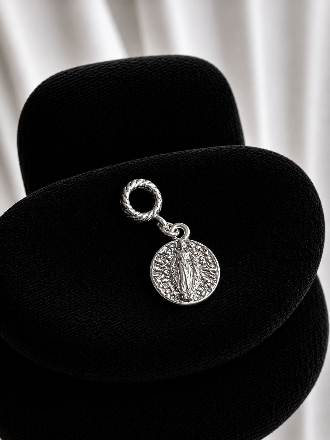 Charm exclusivo virgen de guadupe