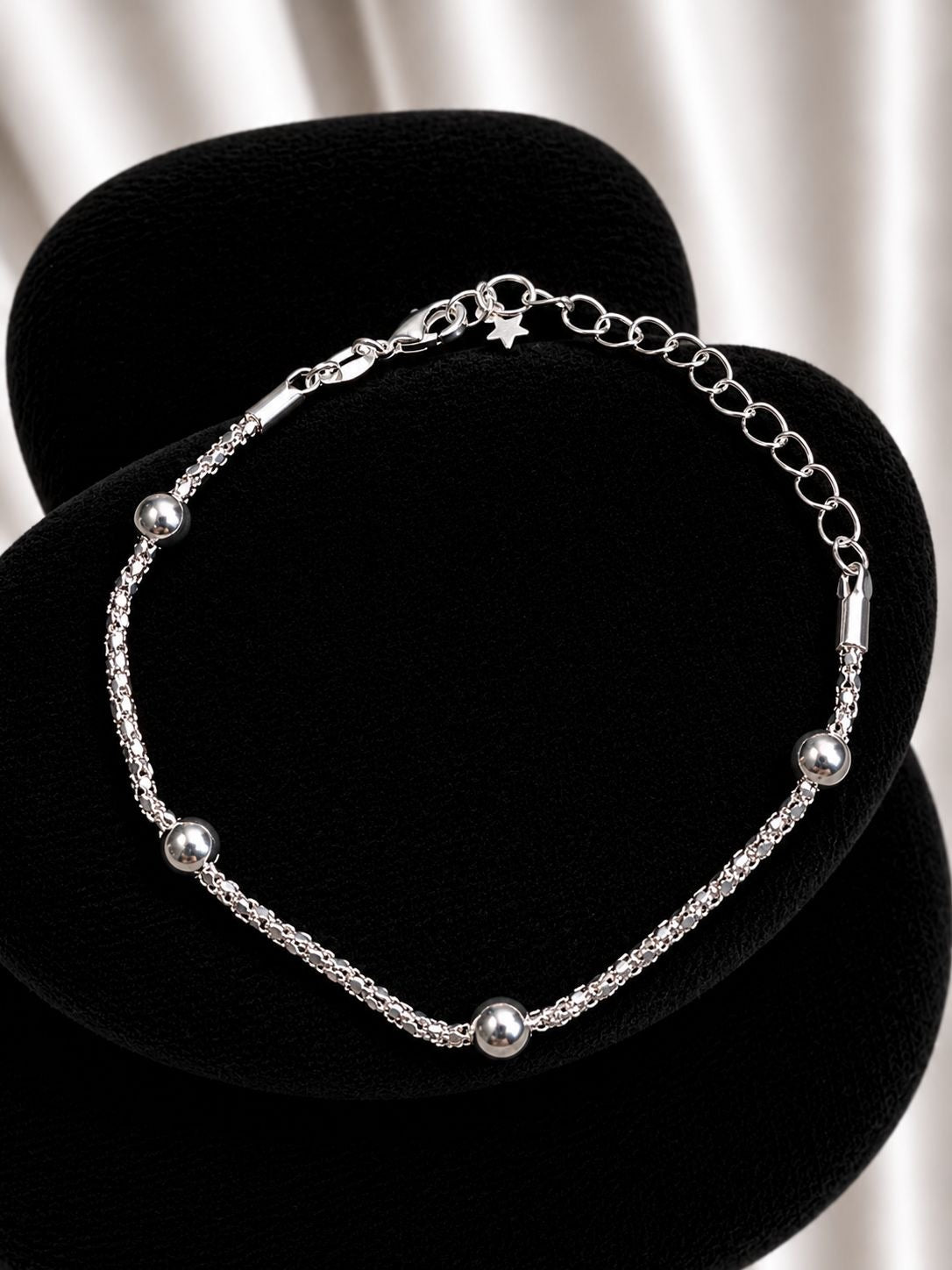 Pulsera pelotita acabado brillante
