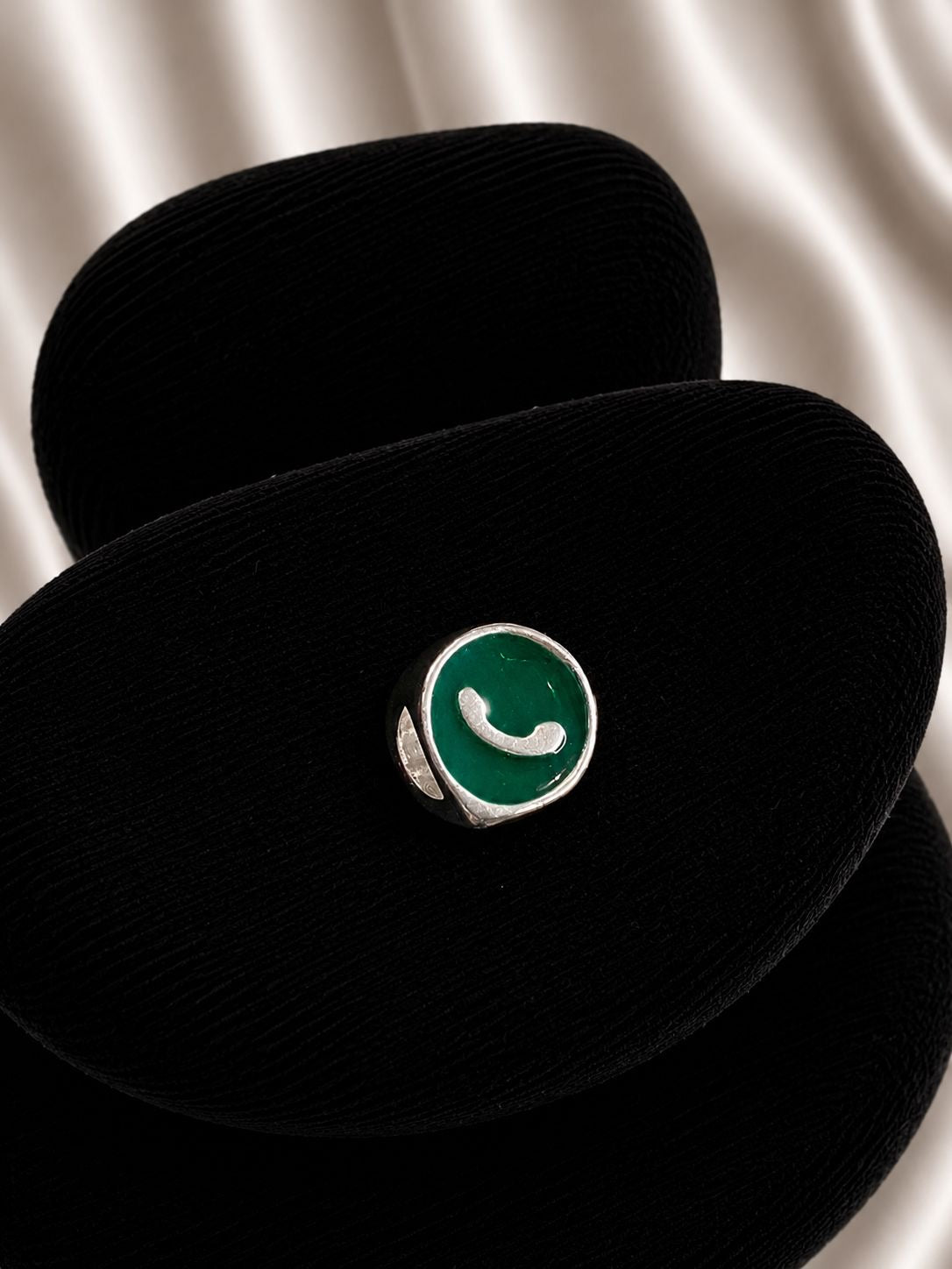 Charm exclusivo whatsapp