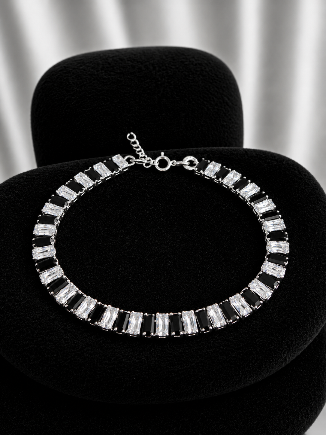Pulsera tennis circones blanco con negro