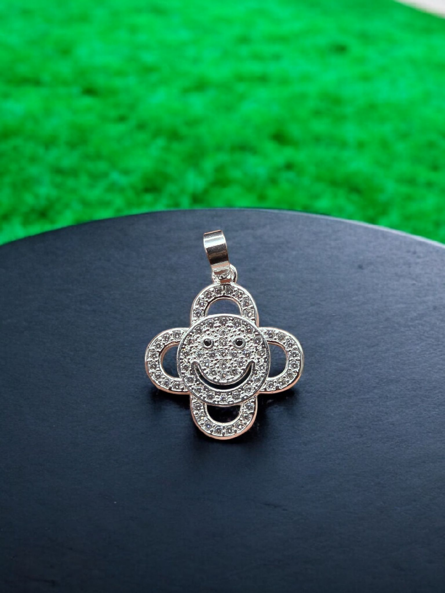 Colgante microcircones