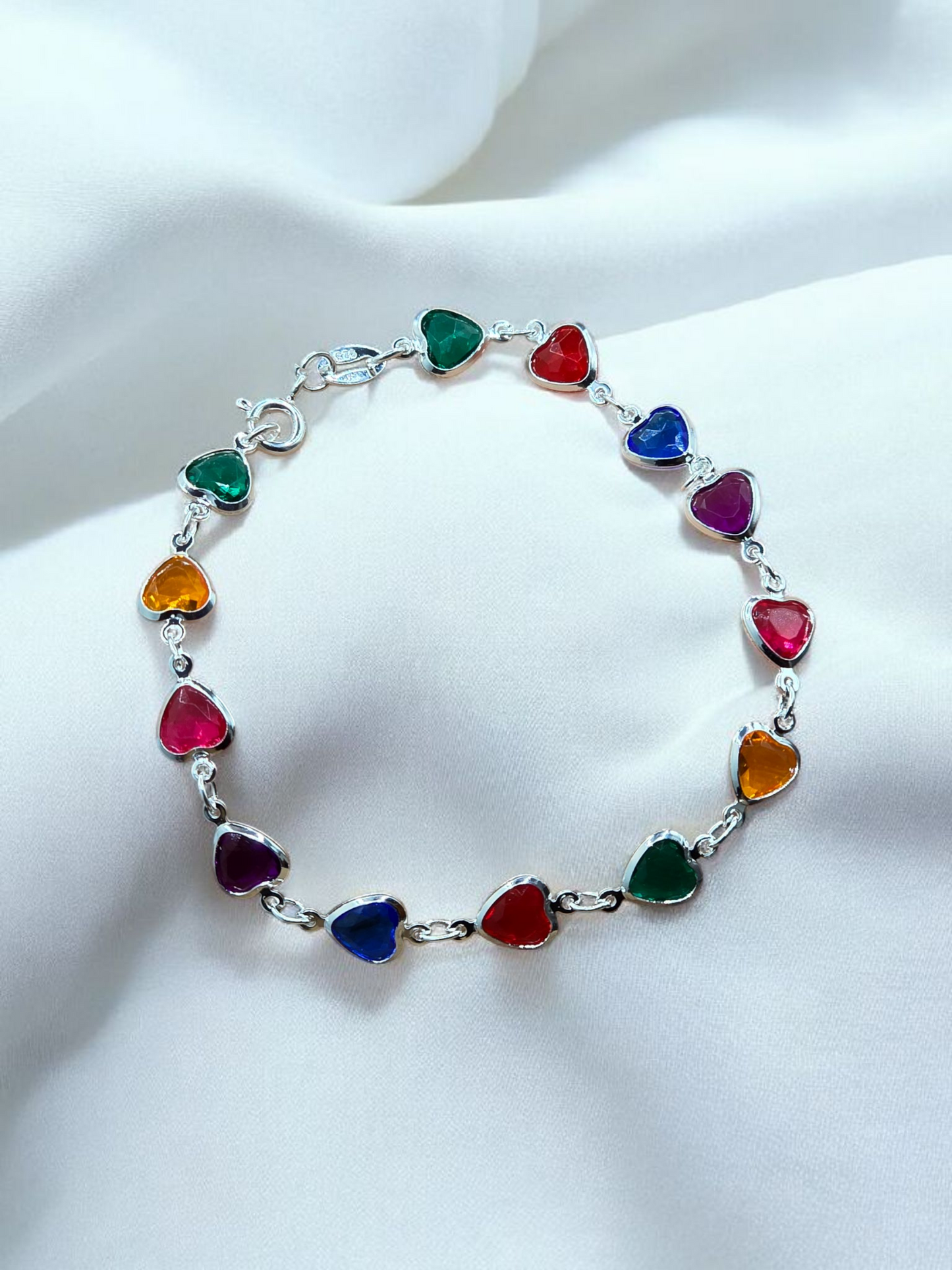 Pulsera corazones de colores