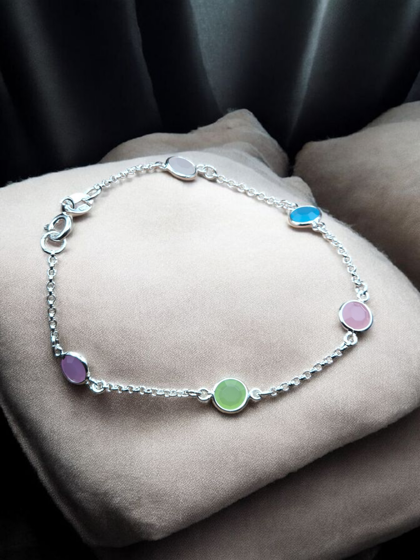 Pulsera rolo con piedras de colores