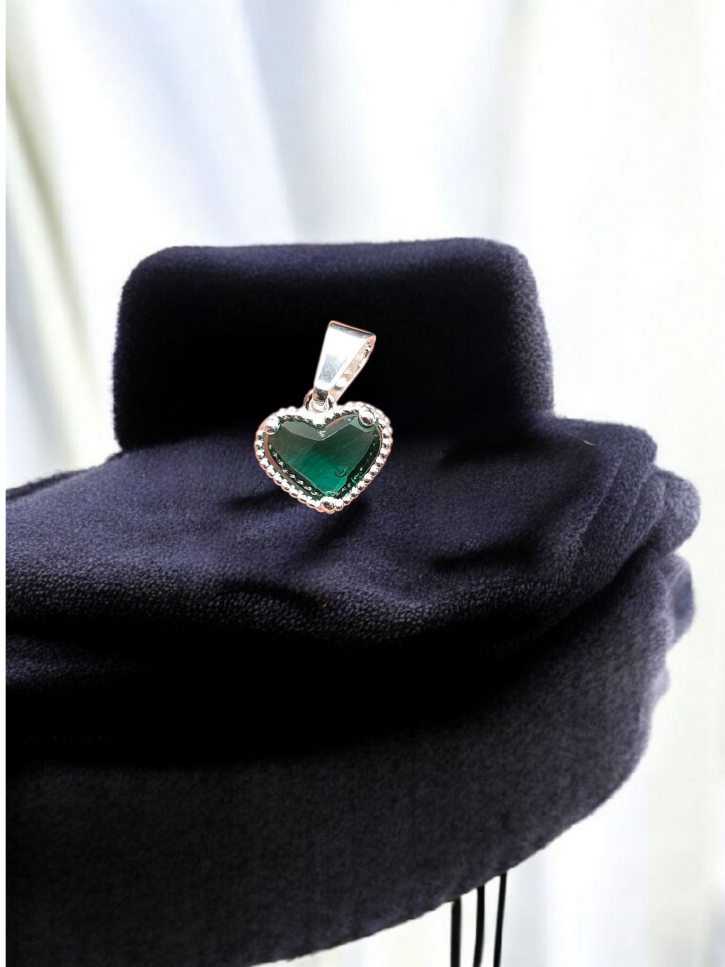 Colgante corazón verde