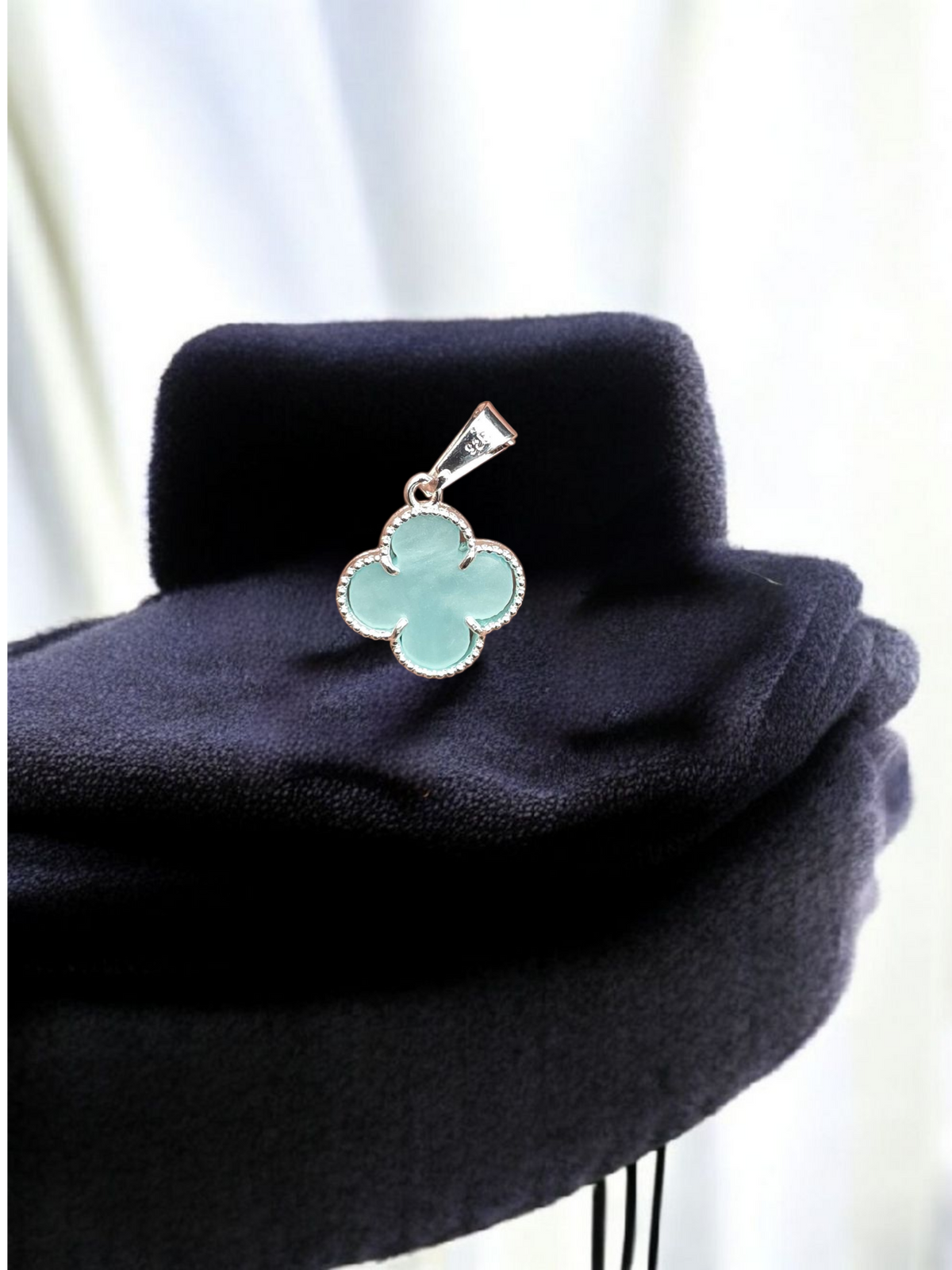 Colgante van cleef azul