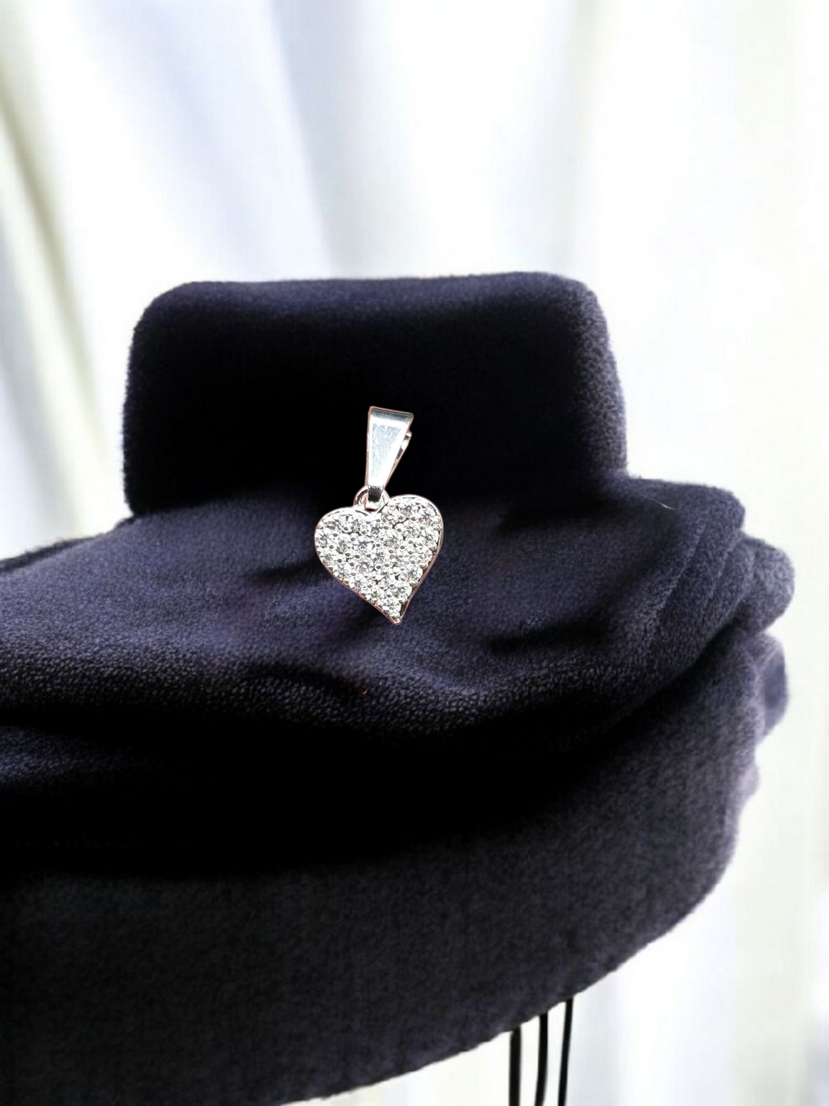 Colgante corazón circones
