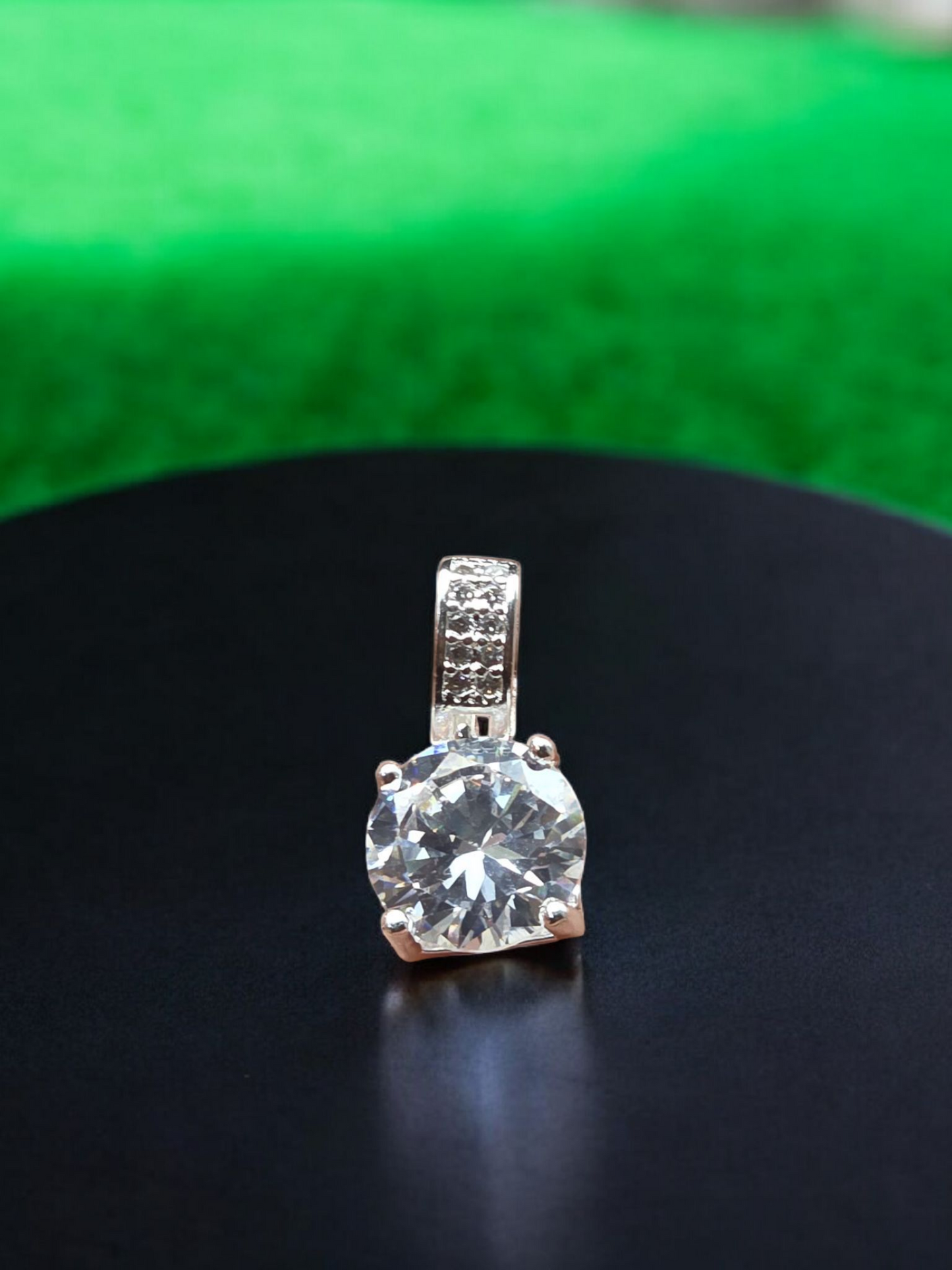 Colgante circon grande