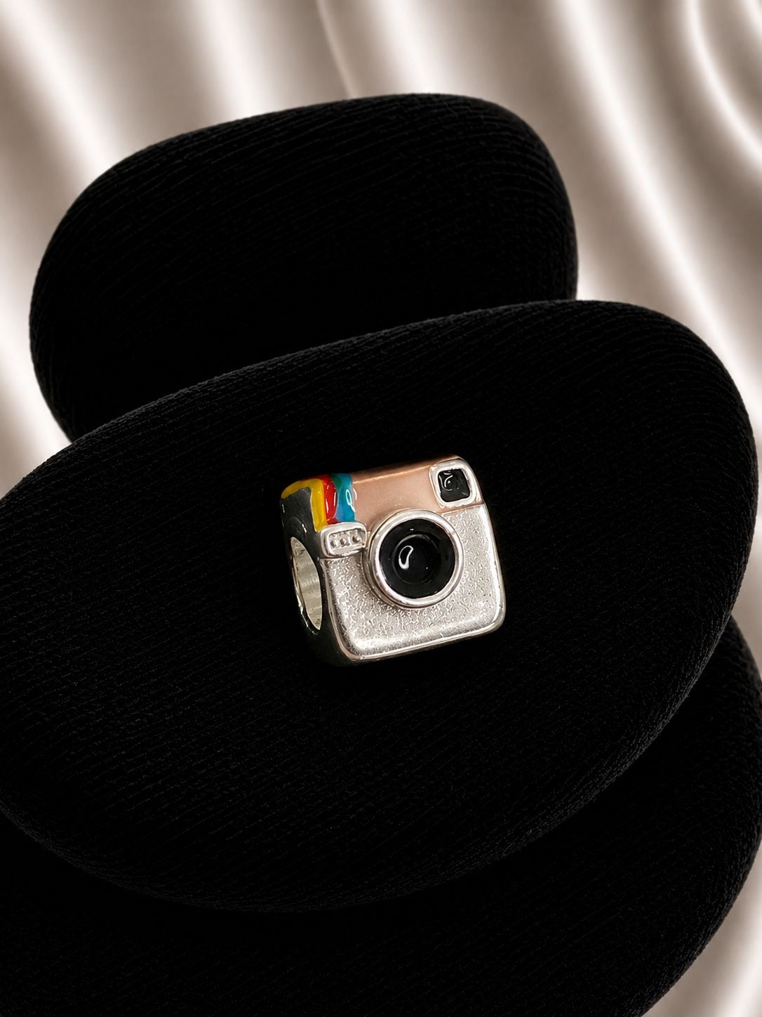 Charm exclusivo icono instagram