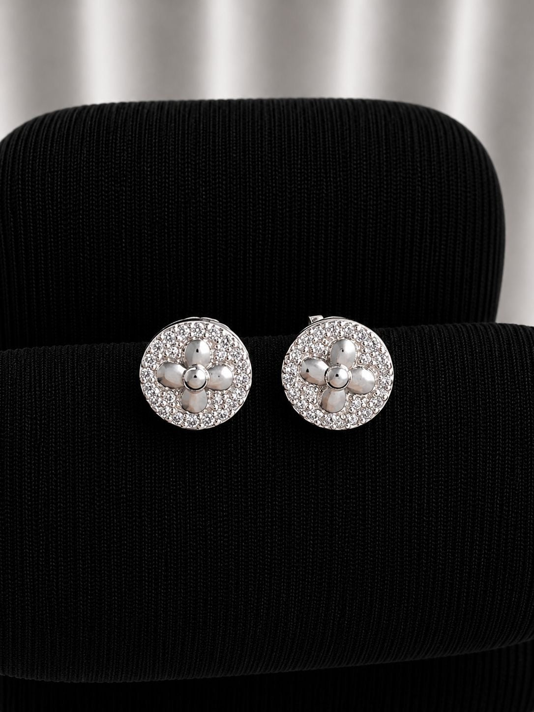 Aros vancleef  con circones