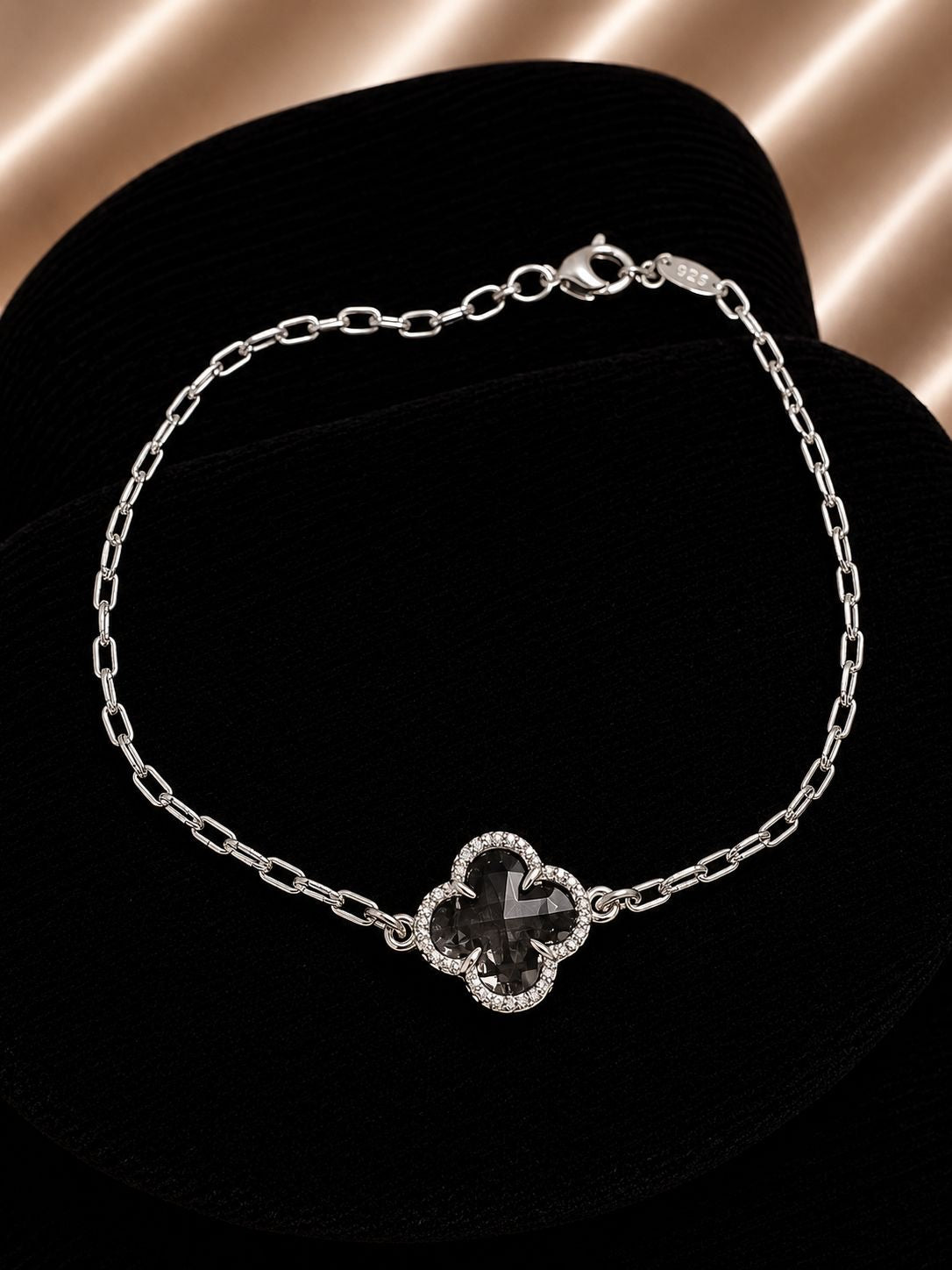 Pulsera vancleef blanco cristal