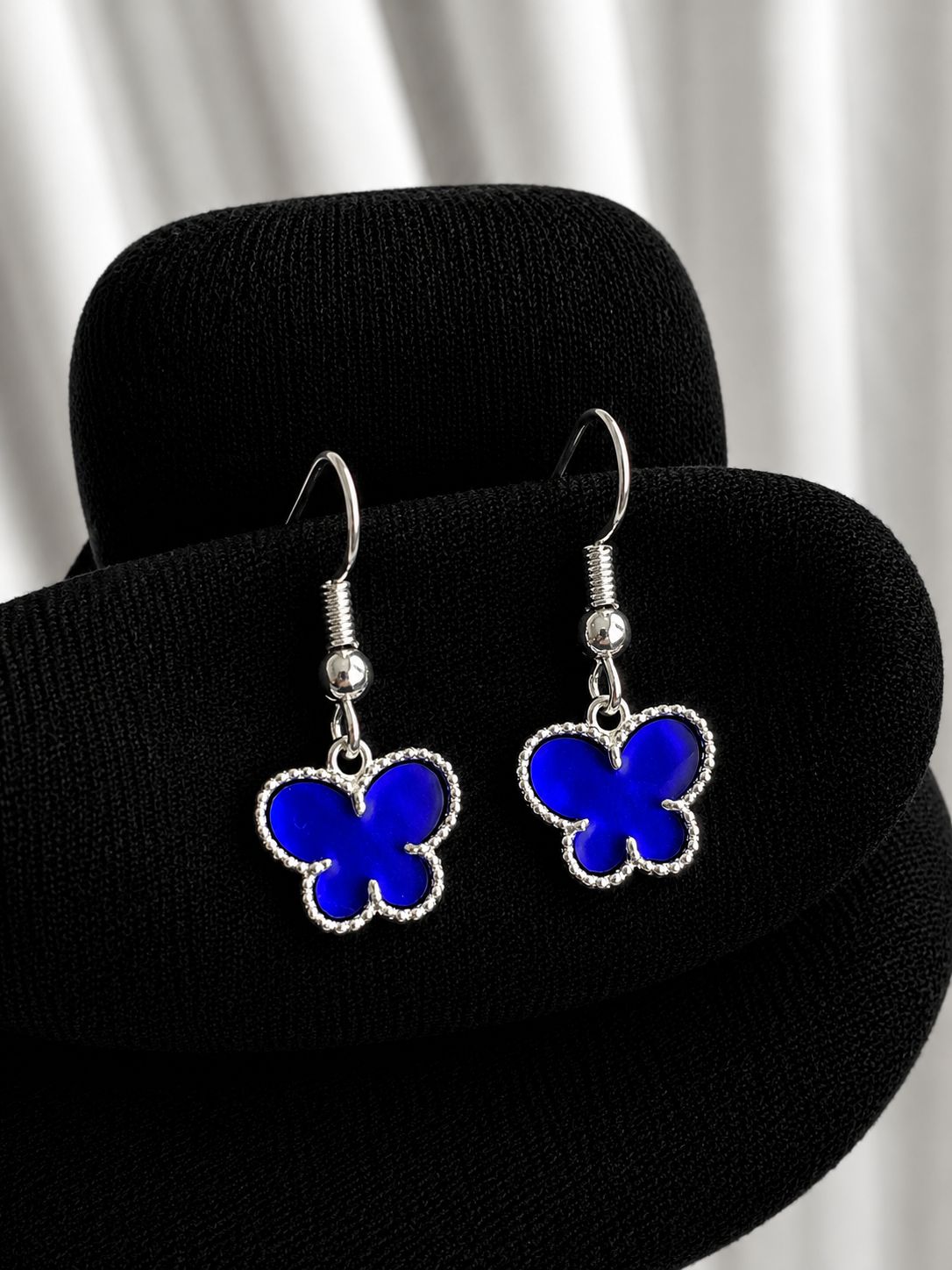 Aros colgante mariposa azul