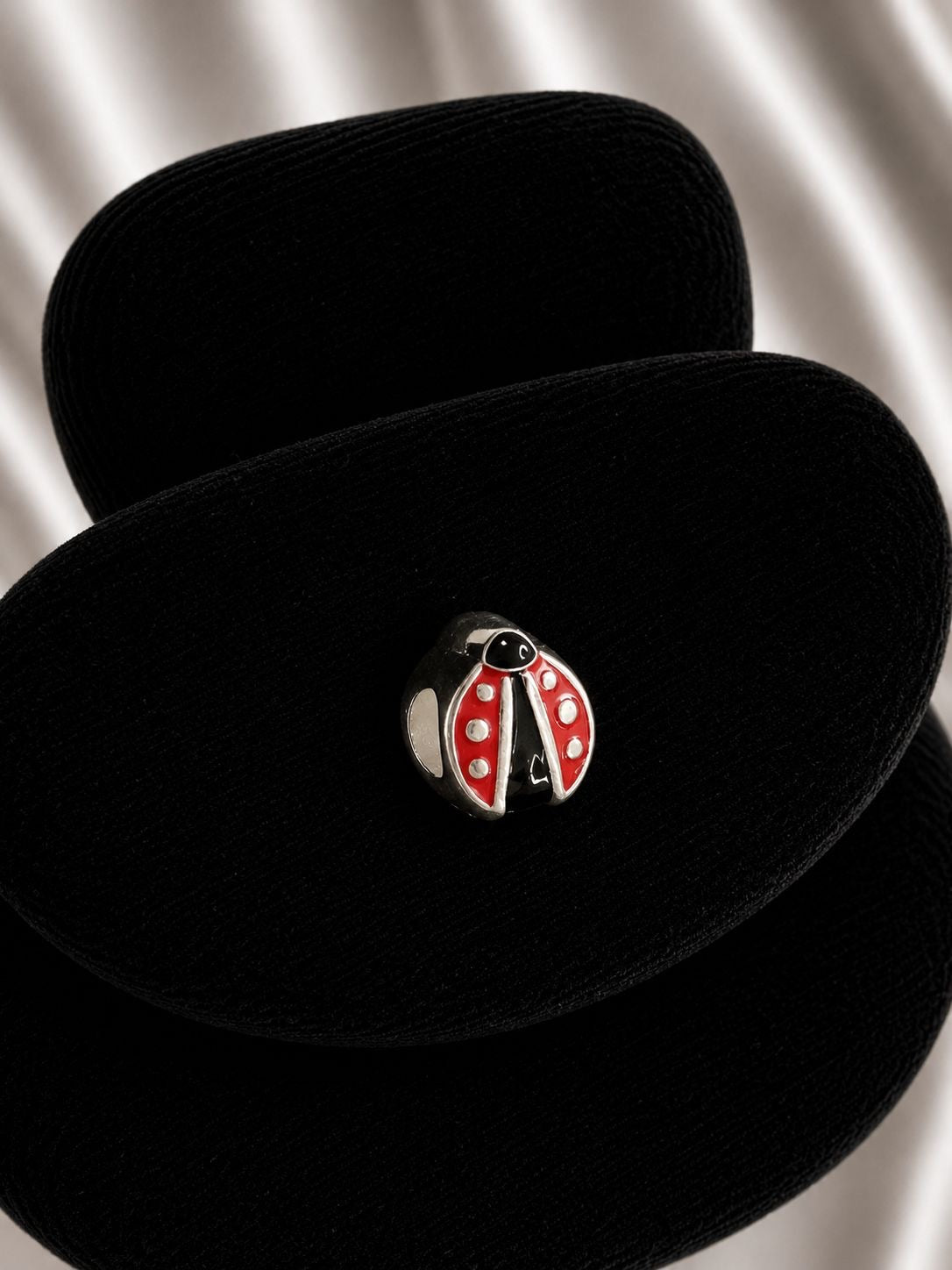 Charm exclusivo chinita