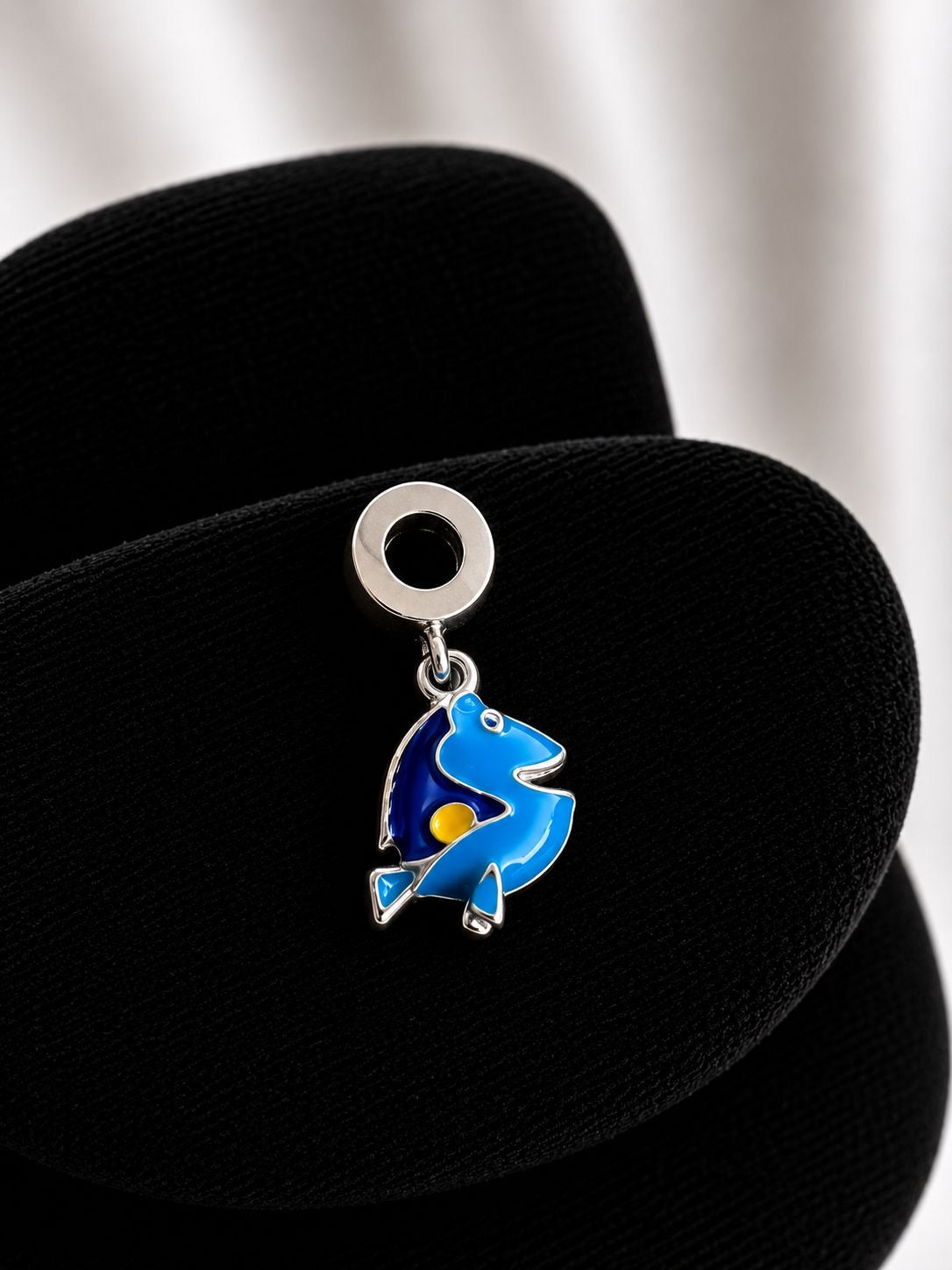 Charm exclusivo doris