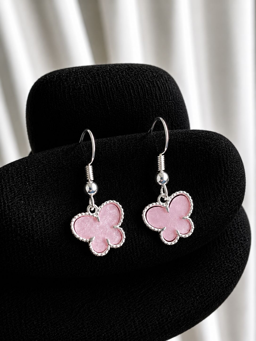 Aros colgante mariposa rosa