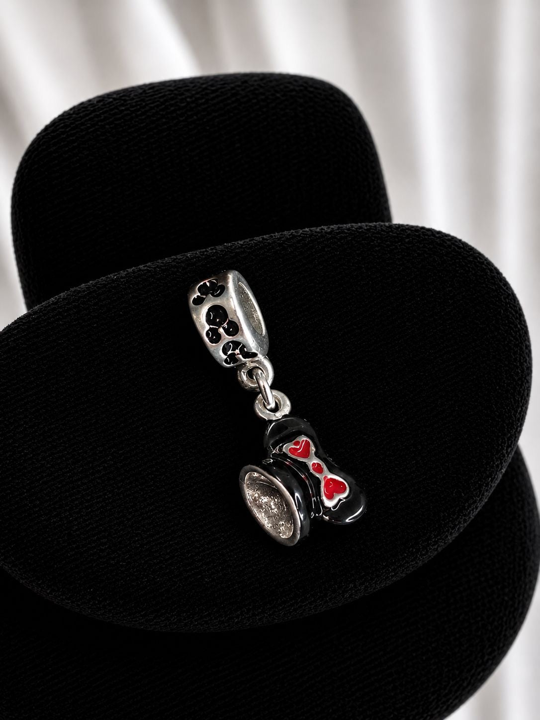 Charm exclusivo gorro de minnie