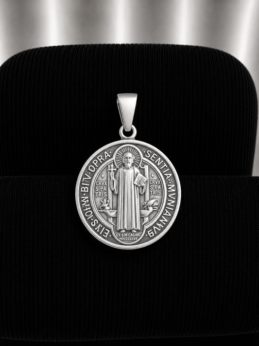 Medalla san benito grande