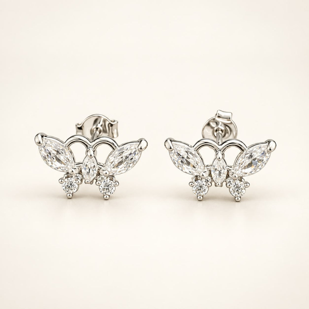 Aros circones estilo mariposa