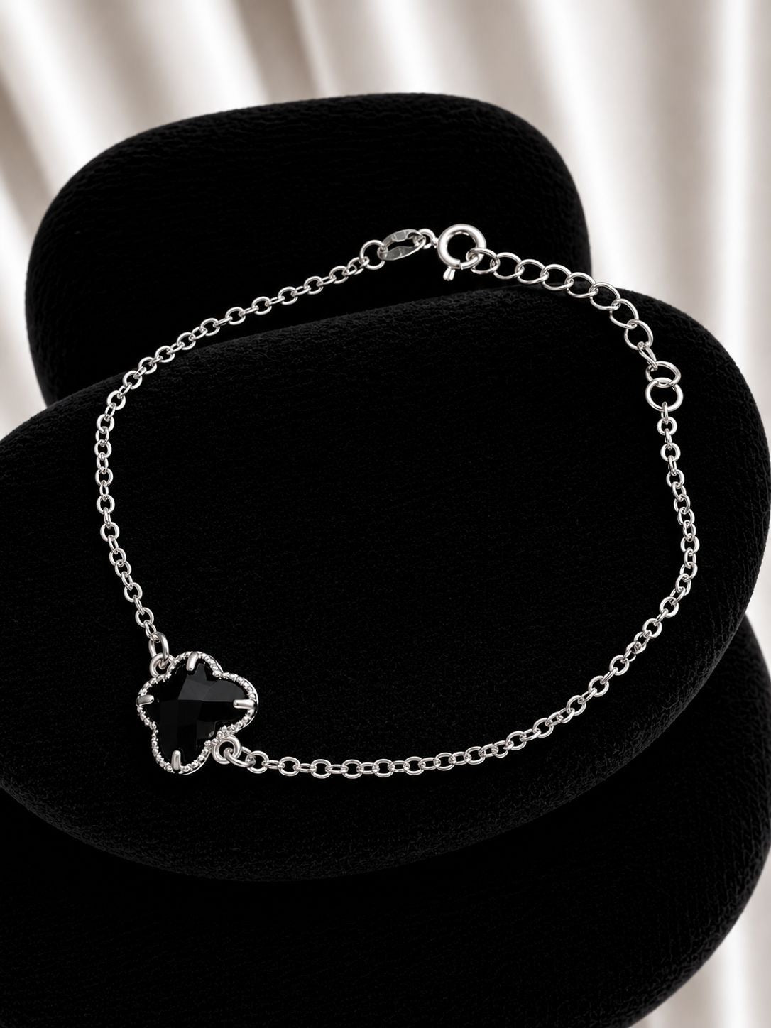 Pulsera mariposa negra cristal