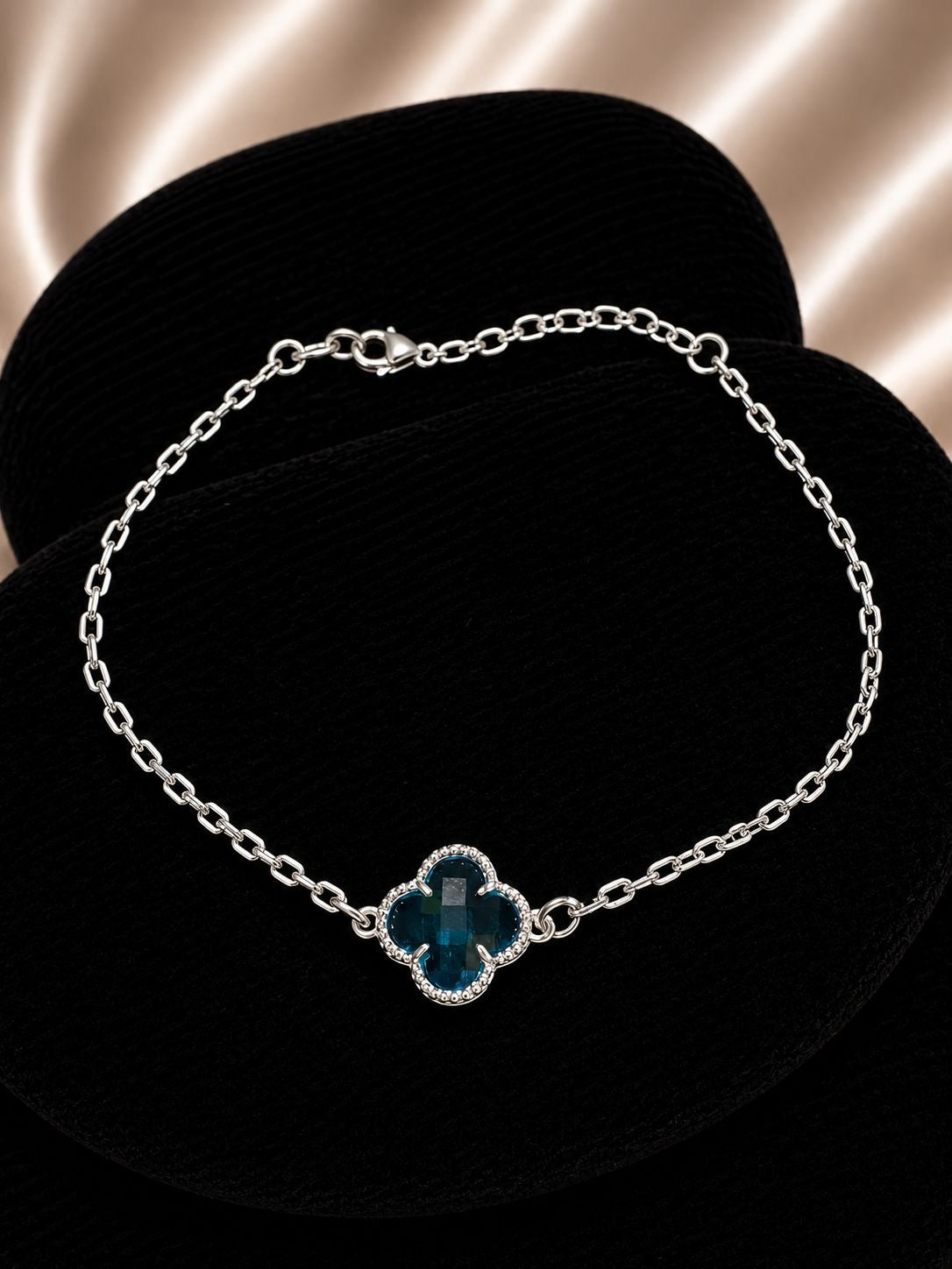 Pulsera vancleef cristal celeste pequeño