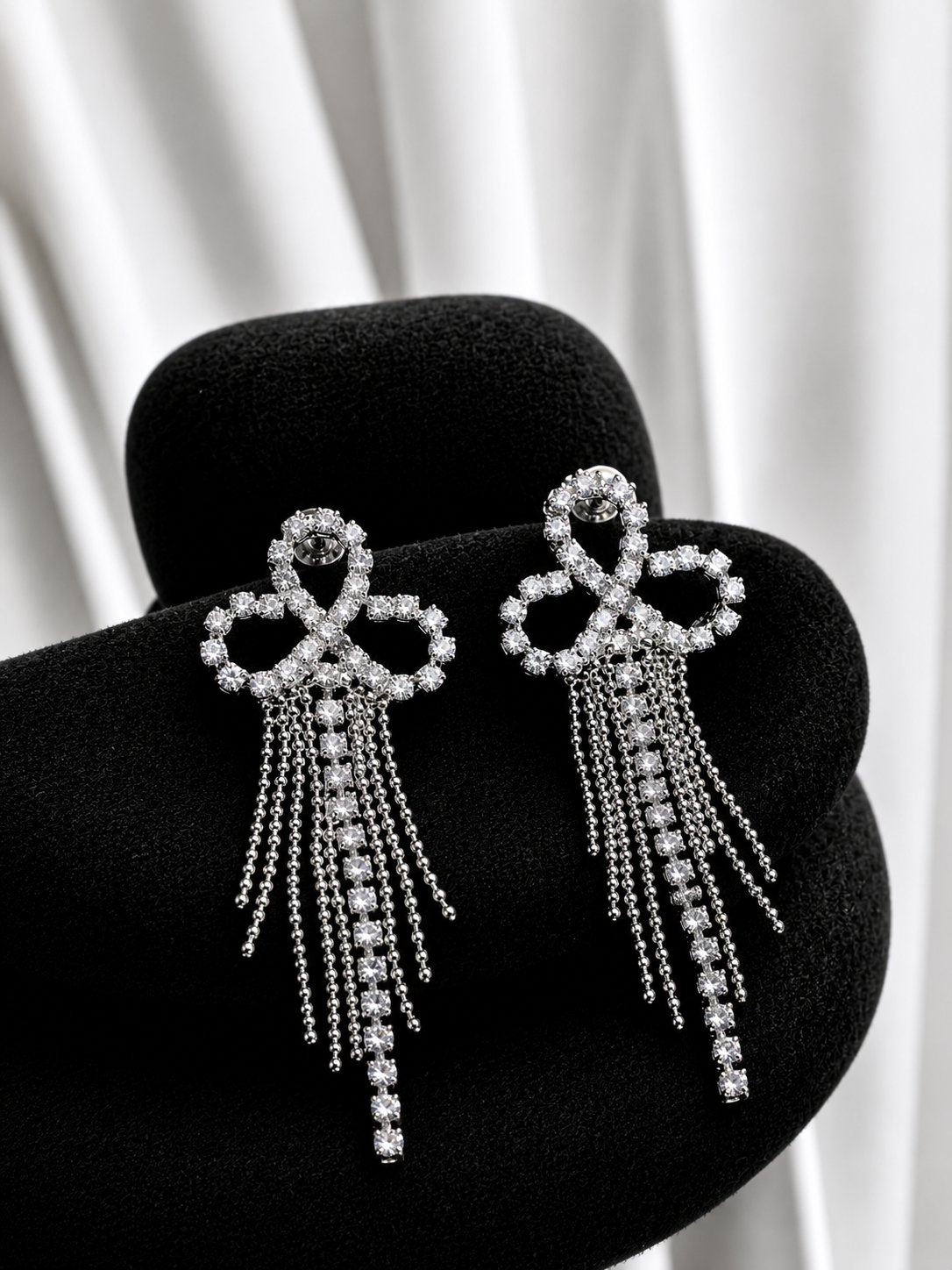 Aros colgante lazo con circones
