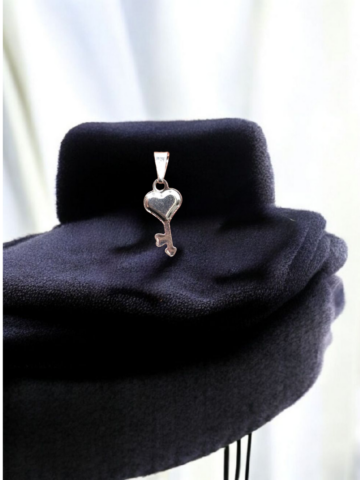 Colgante llave corazon