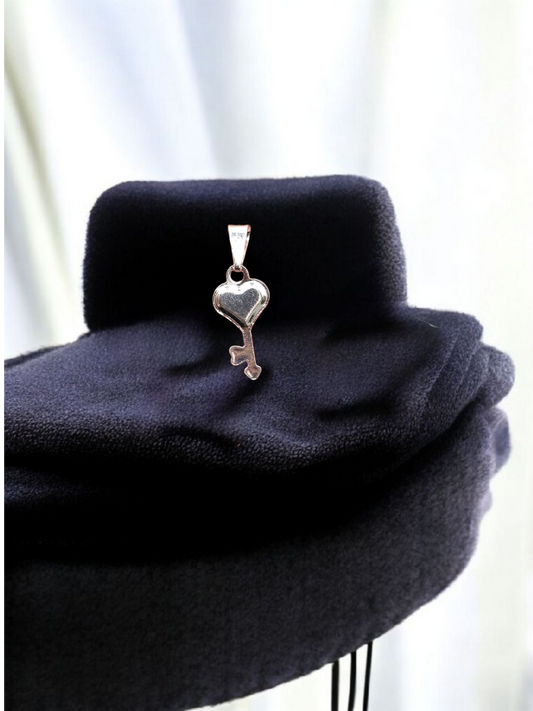Colgante llave corazon