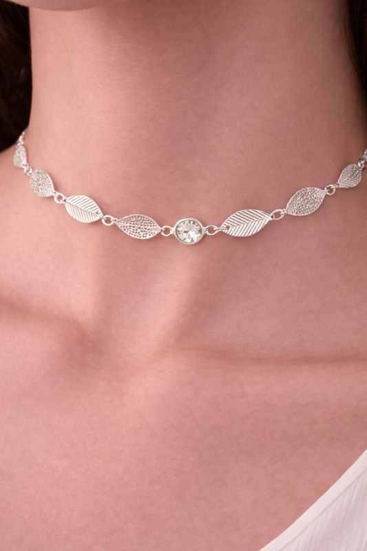Cadena choker hojas y circon