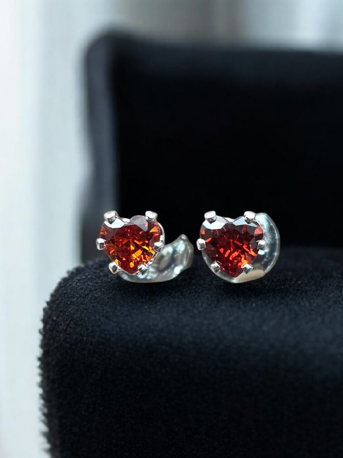 Aro corazón rojo