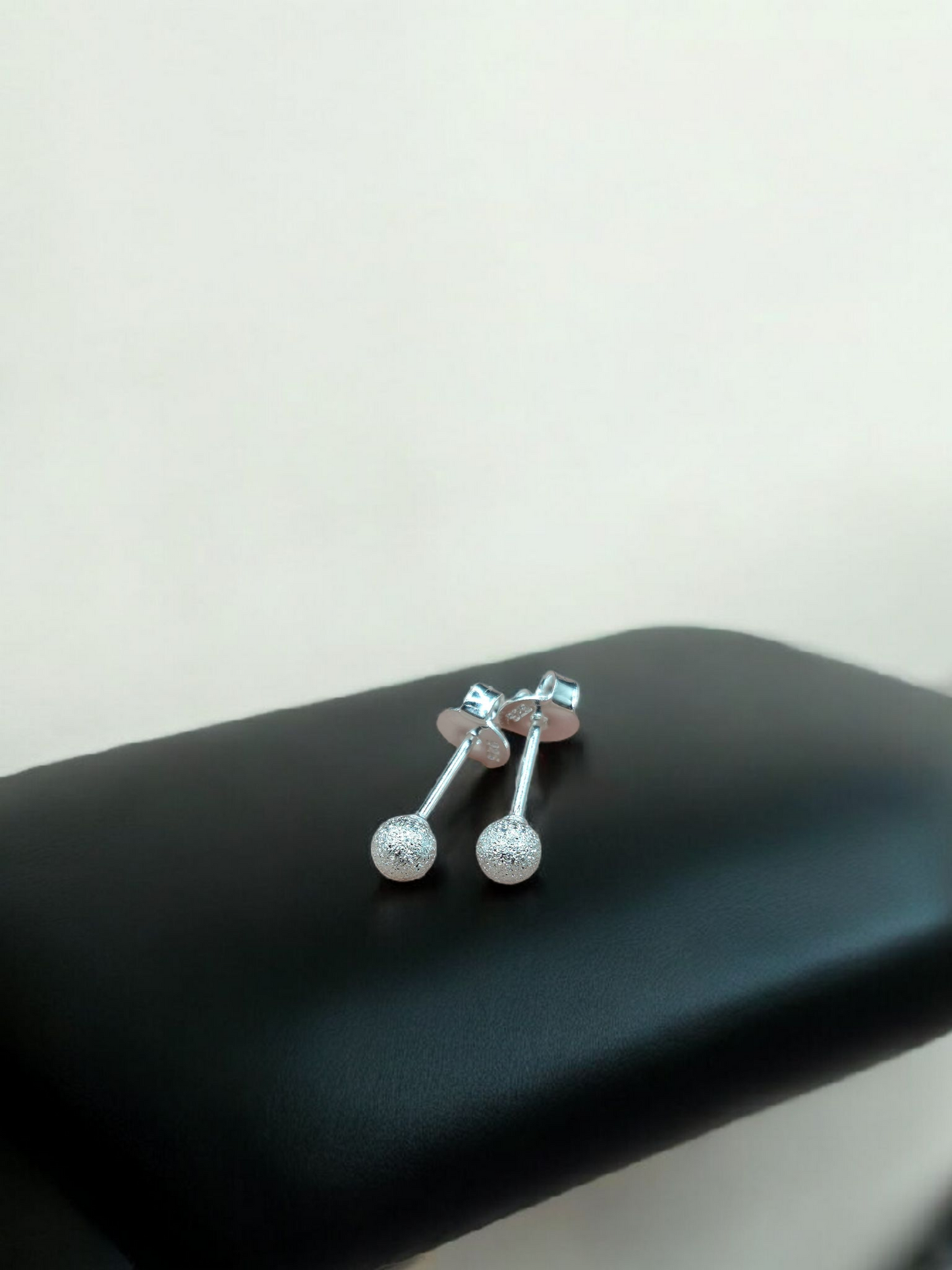 Aros bolitas facetiadas