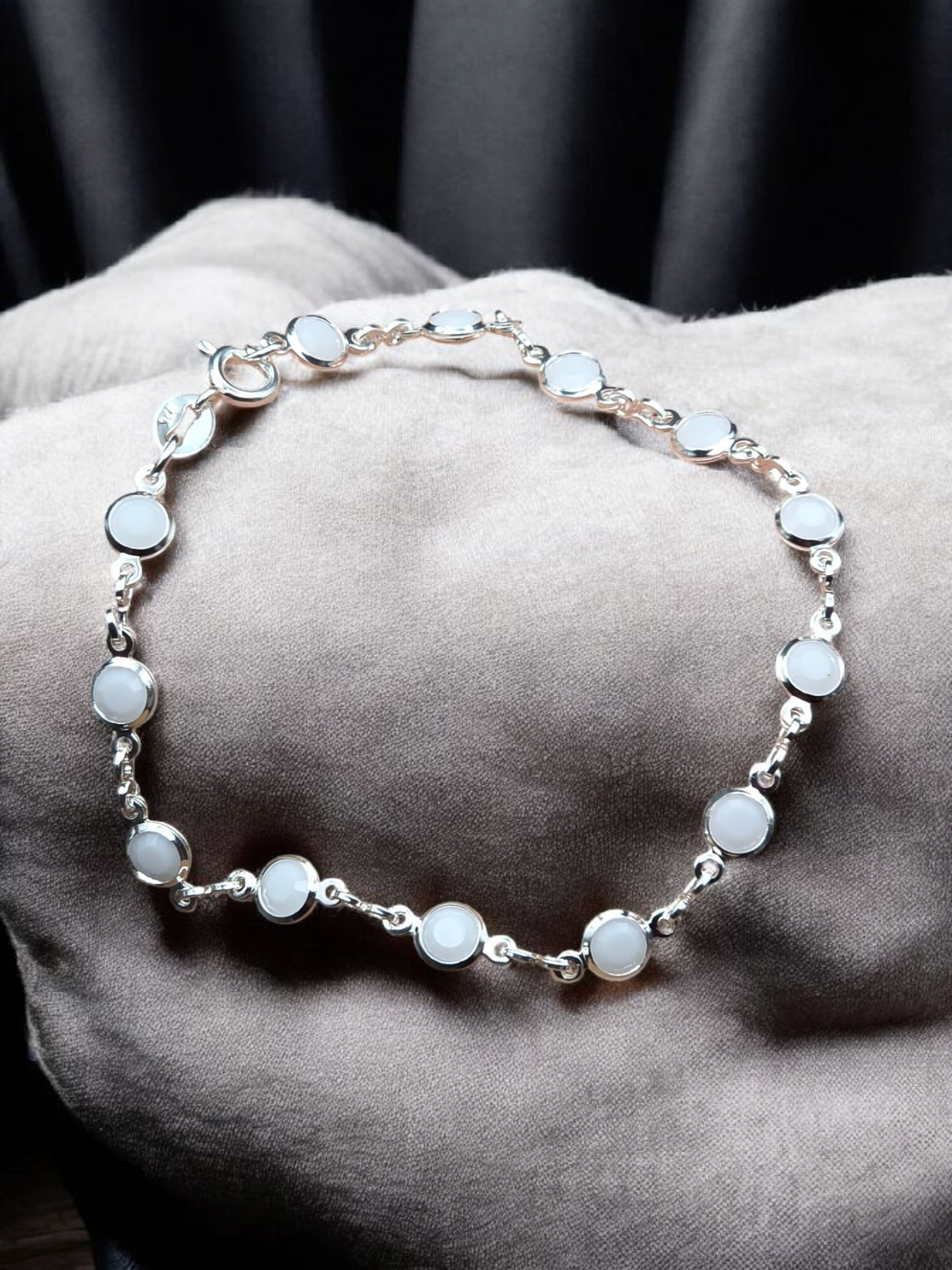 Pulsera piedras blancas