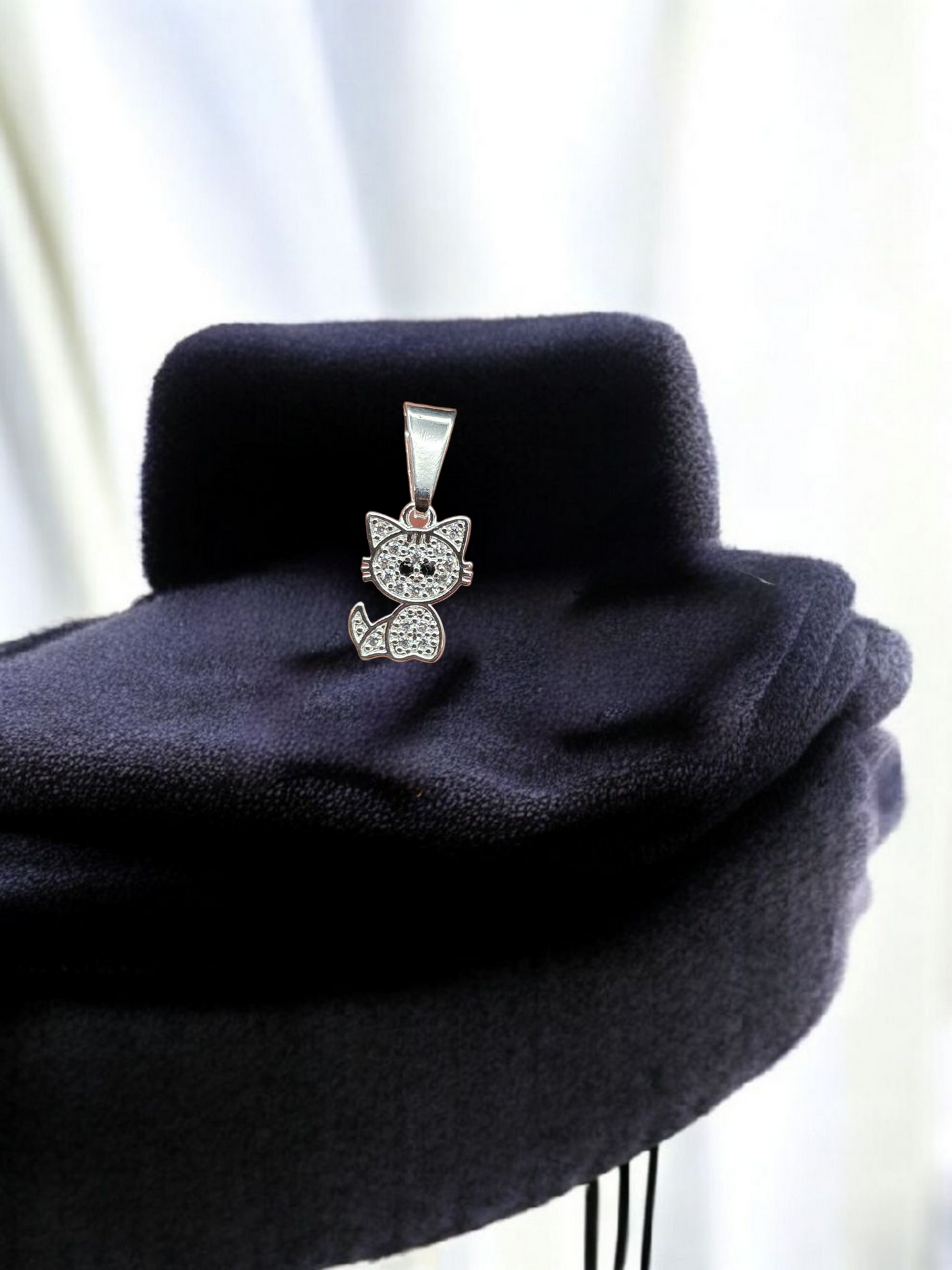 Colgante gato circones