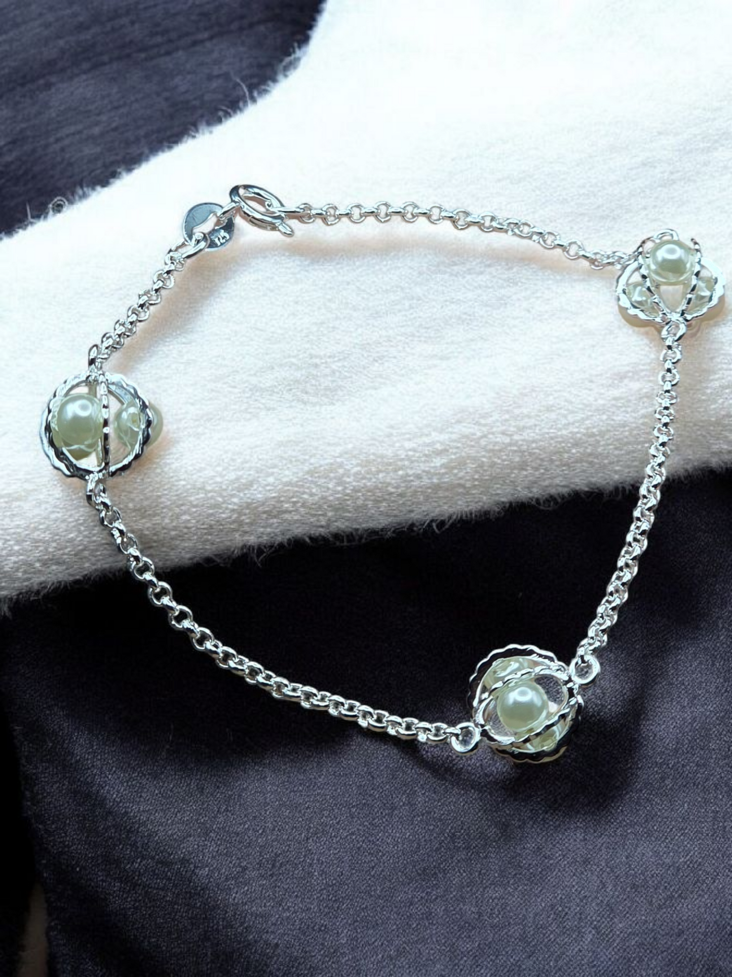 Pulsera esferas y perlas